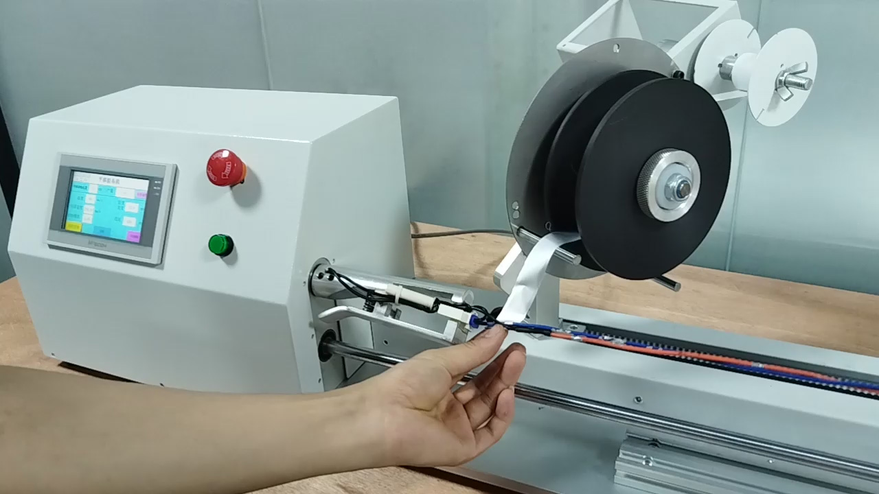 Sprzęt do pakowania folii aluminiowej: Jednostka zwalniania papieru + automatyczne zbieranie papieru