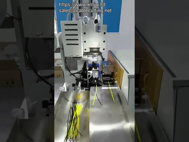 W pełni automatyczna dwugłowicowa zaciskarka do końcówek kabli do wiązek przewodów