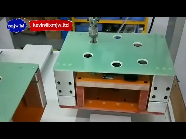 Automatyczny Robot do Wkręcania Śrub – W pełni Zautomatyzowany System Podawania Śrub w Produkcji