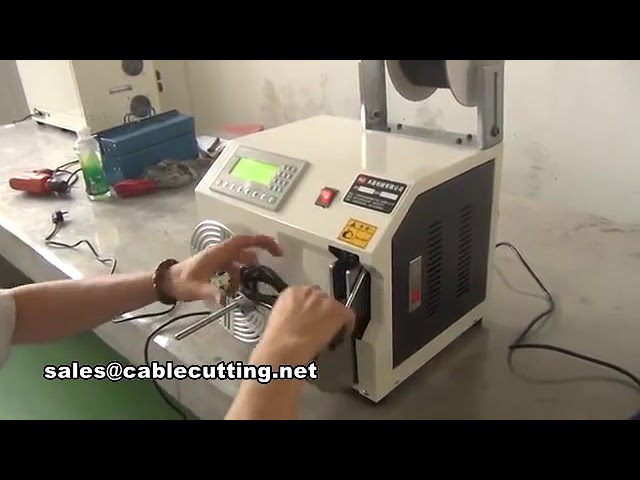 Automatyczna maszyna do wiązania i nawijania drutu HC 210