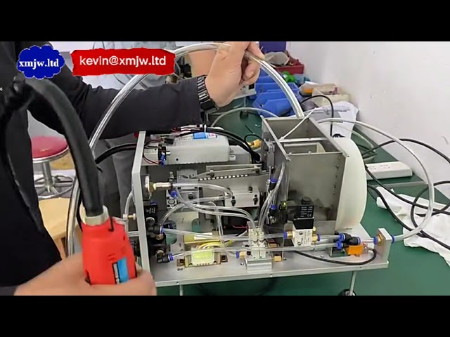 Maszyna do wkręcania śrub Held