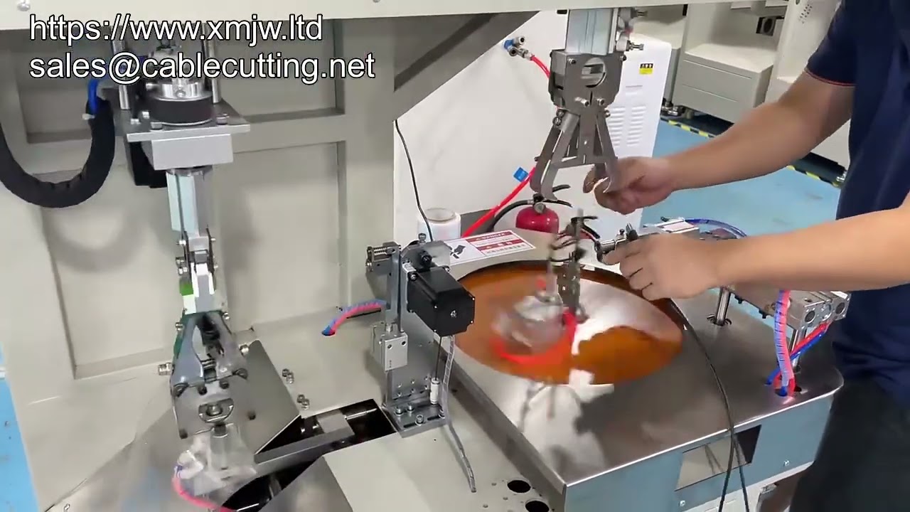 Automatyczna maszyna do nawijania i wiązania drutu w kształt ósemki dla grubych drutów