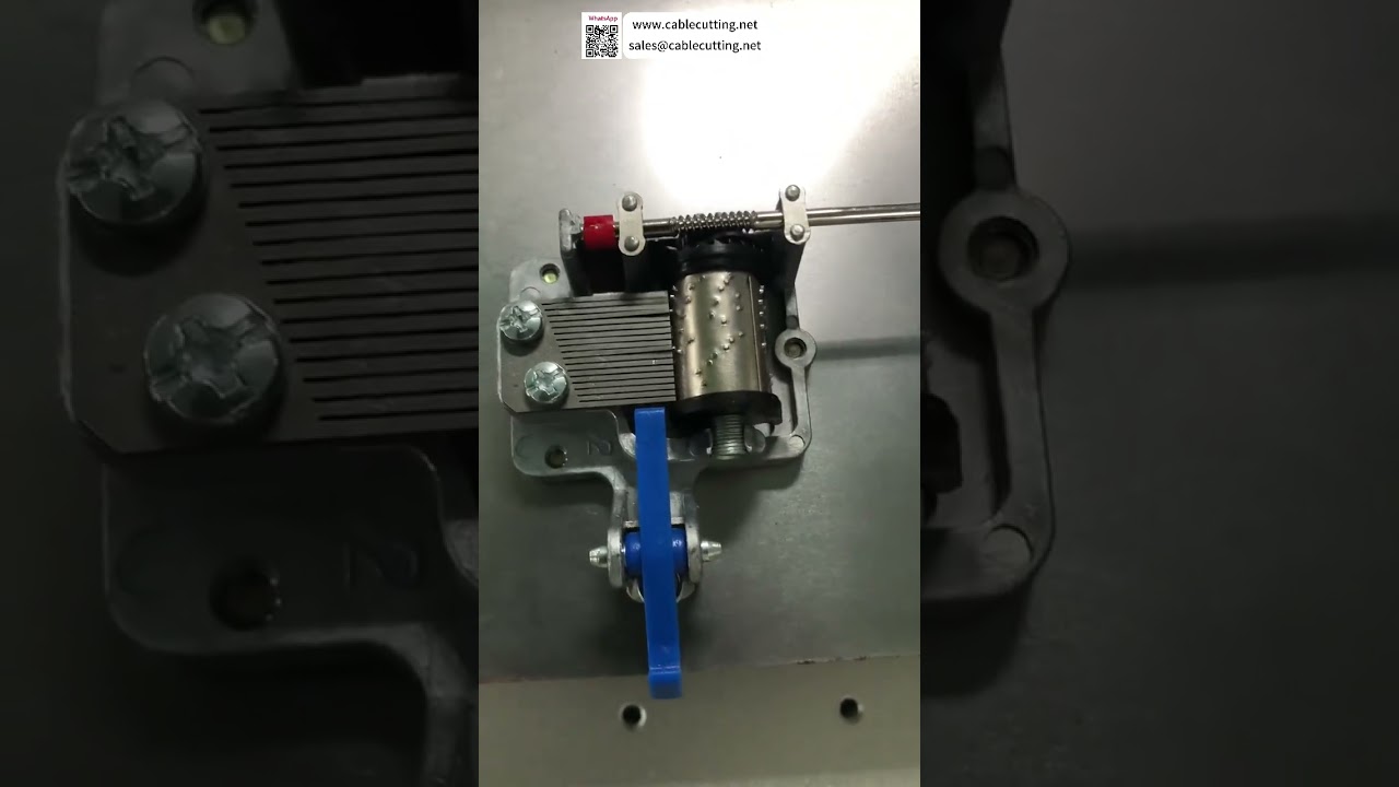 Automatyczna maszyna do wkręcania do pozytywek  Przemysłowy system automatyki fabrycznej  Inteligentne ustawienie