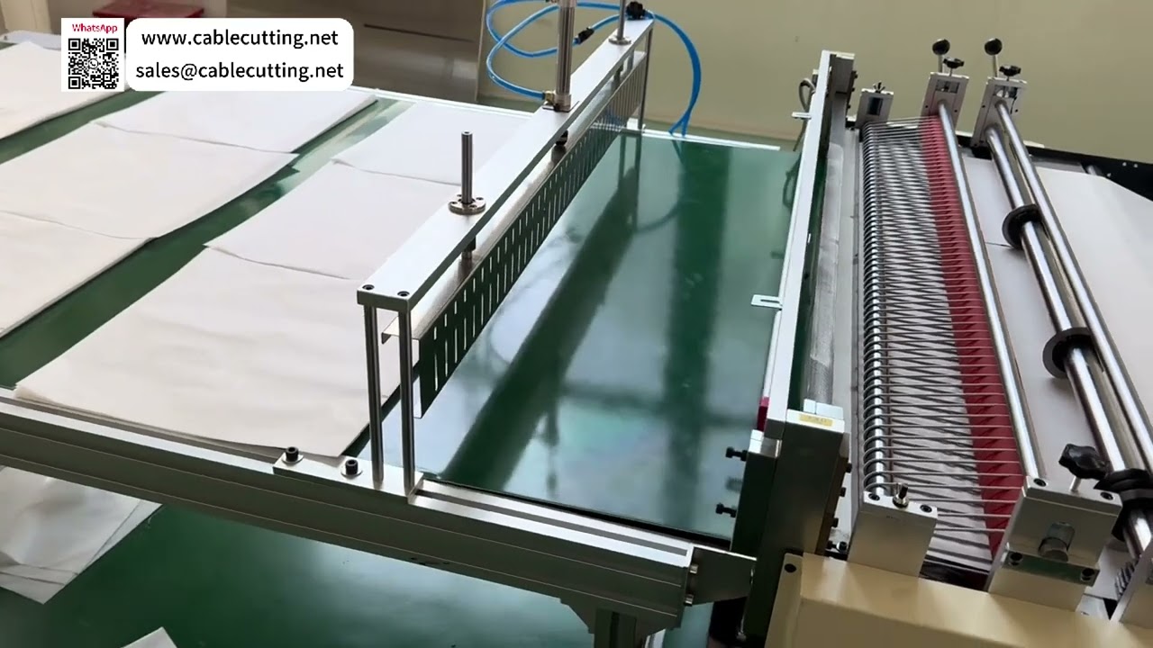 Dwuwarstwowy system obrotowego rozcinania i automatycznego cięcia na przenośniku do włókniny