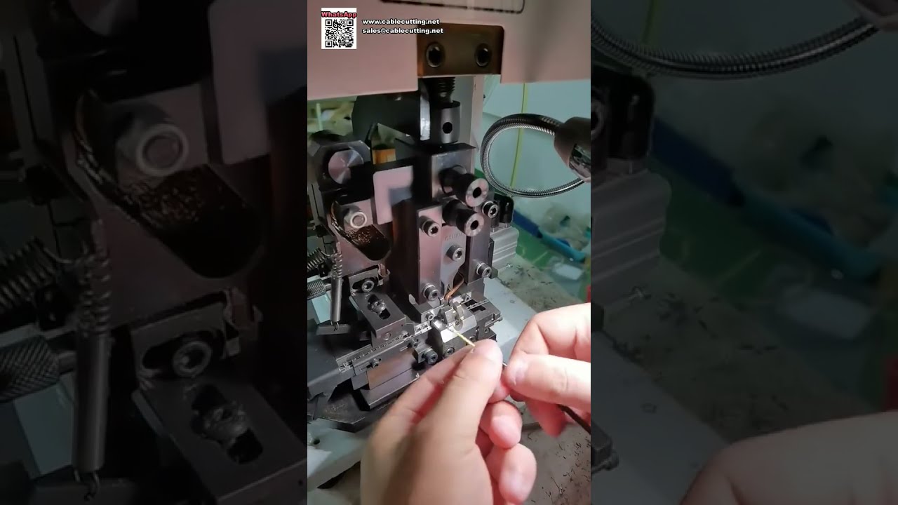 Maszyna do zdejmowania izolacji i zaciskania z ekranem dotykowym — Precyzja pozioma