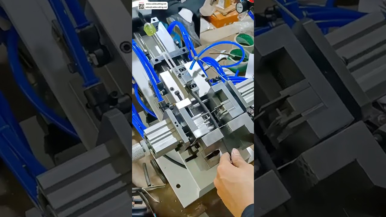 Półautomatyczna maszyna do zdejmowania izolacji wewnętrznej i zewnętrznej z kabli gumowych. Precyzyjne, wytrzymałe narzędzie do obierania.