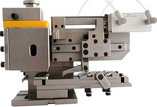 Pneumatyczny Straight Zagniatanie Terminali Mold